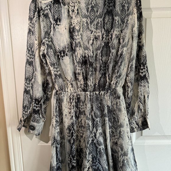 Zara short satin dress animal print, size M - Picture 4 of 4